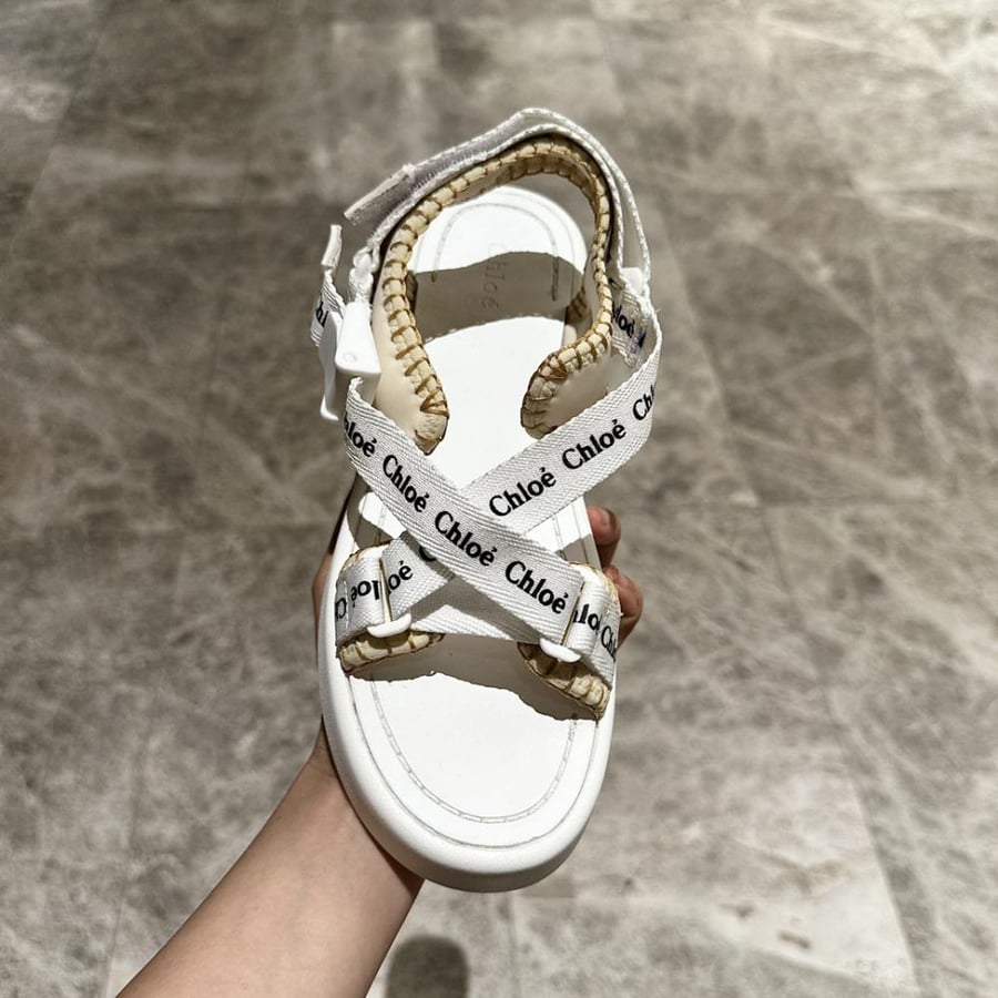 Chloé