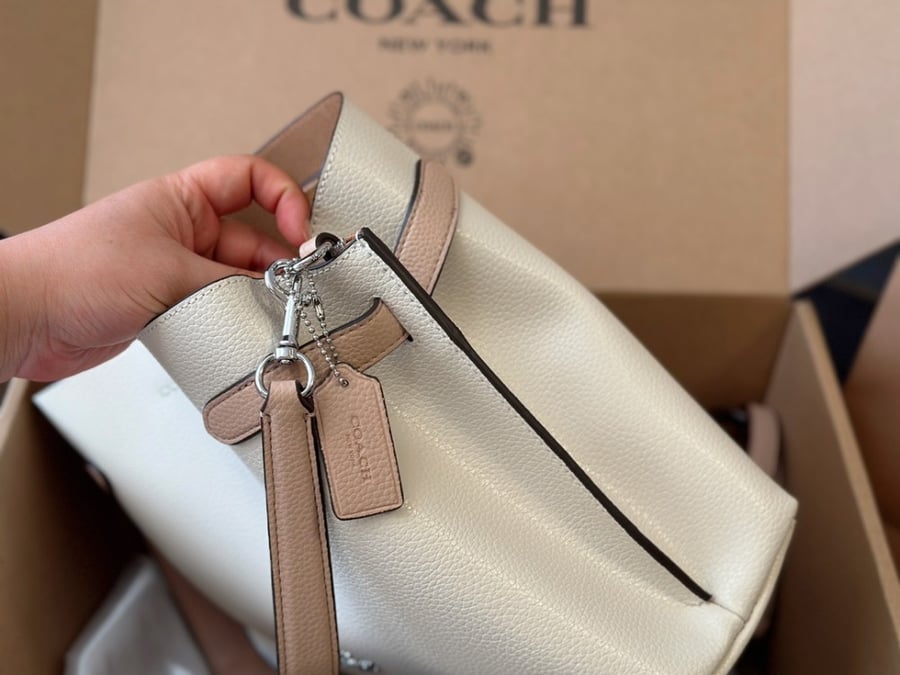 Coach