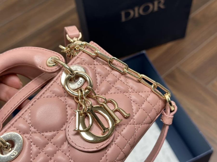 Dior