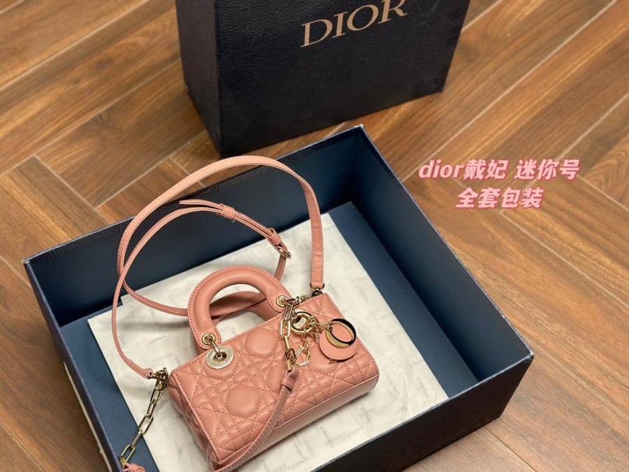 Dior