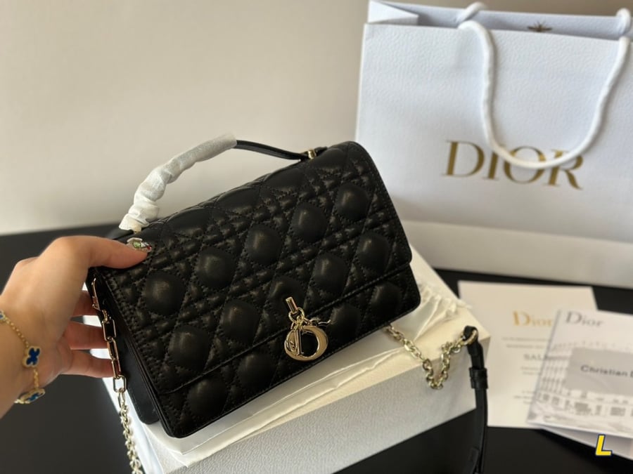 Dior