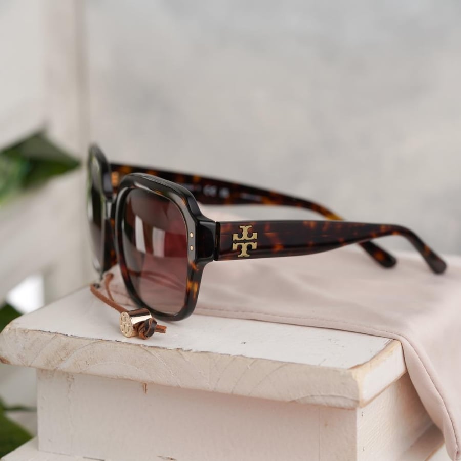 نظارة tory burch