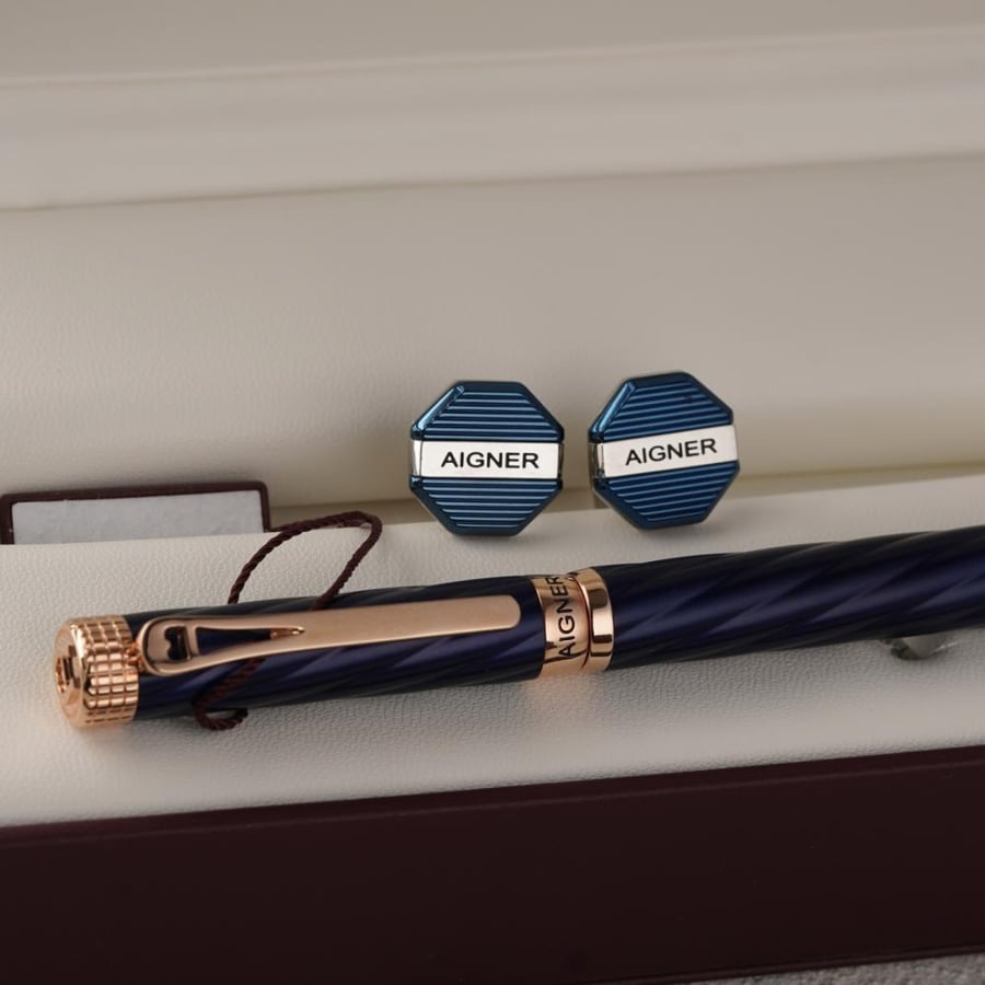 طقم aigner