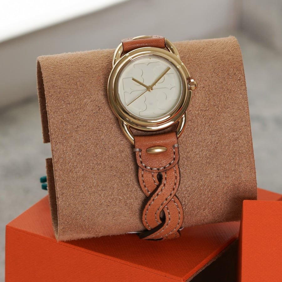 ساعة tory burch