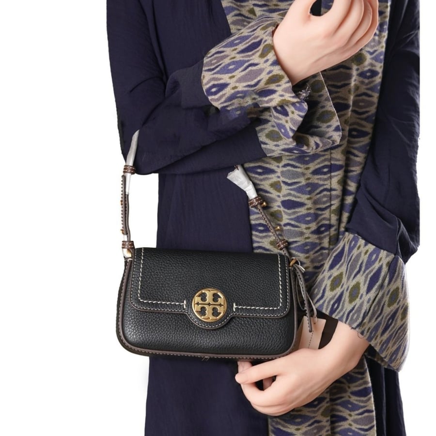 شنطة tory burch