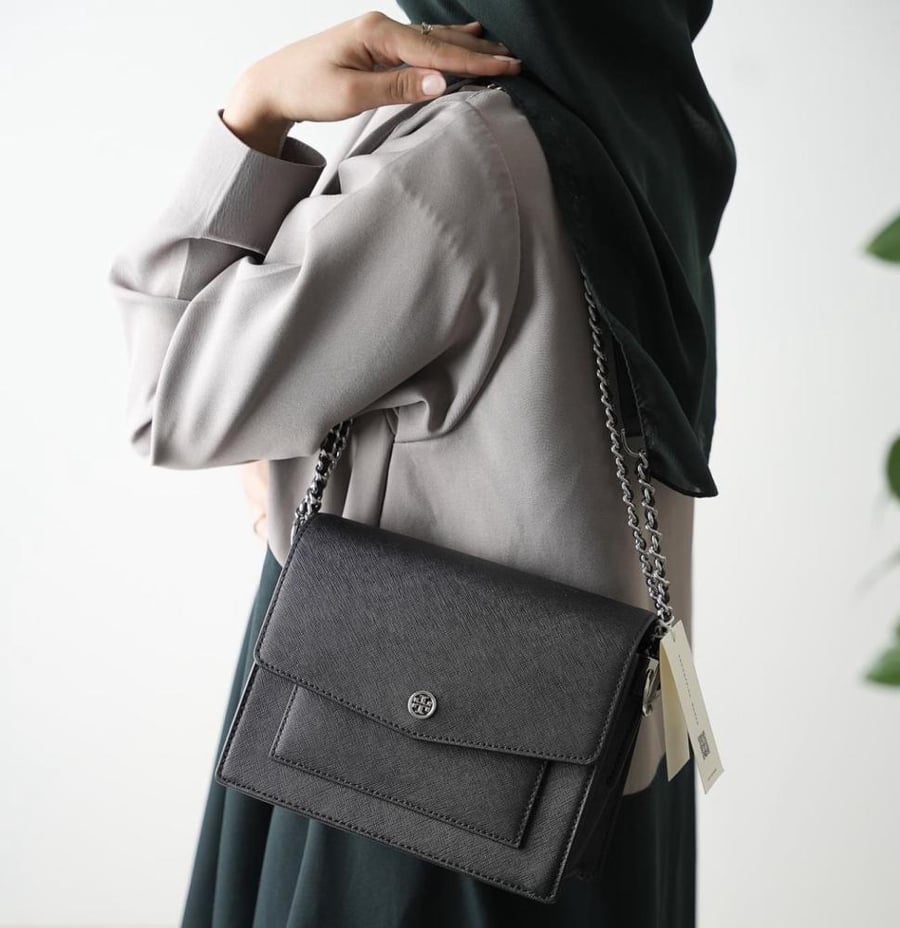 شنطة tory burch