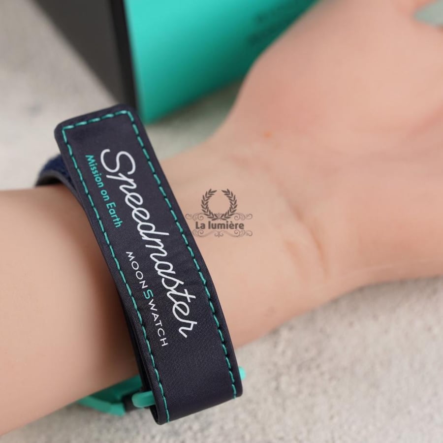 ساعة omega & swatch