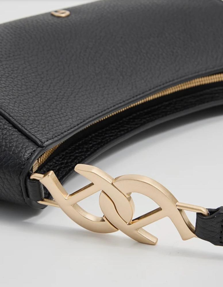 شنطة aigner