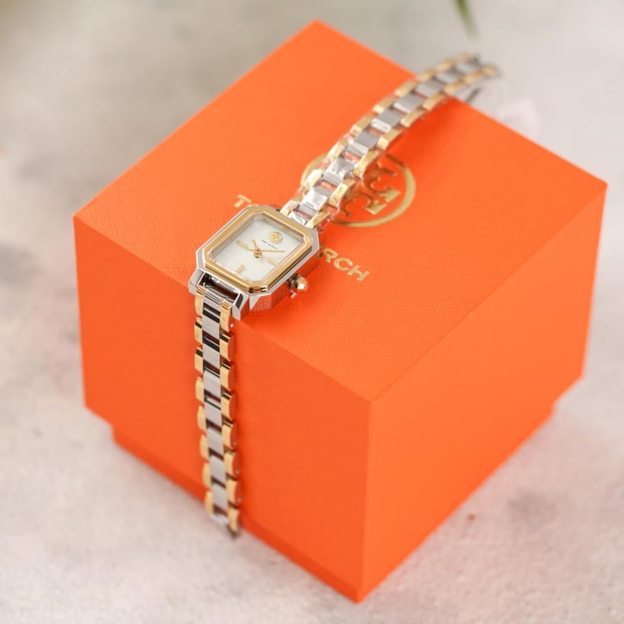 ساعة tory burch