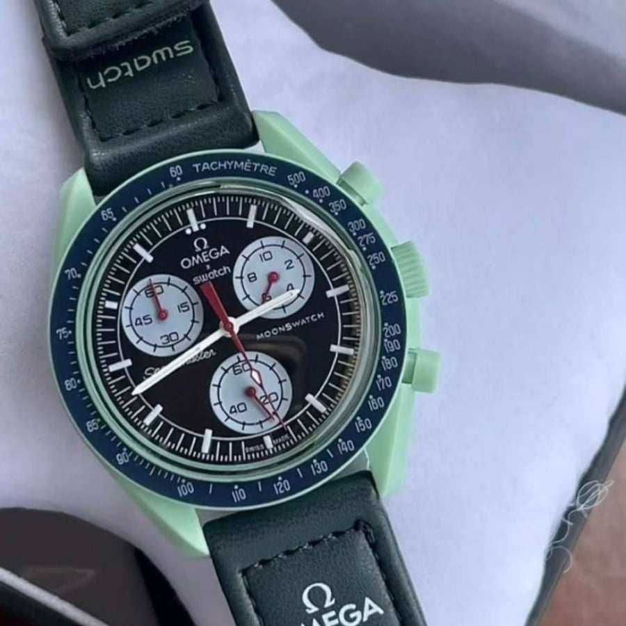 ساعة omega & swatch