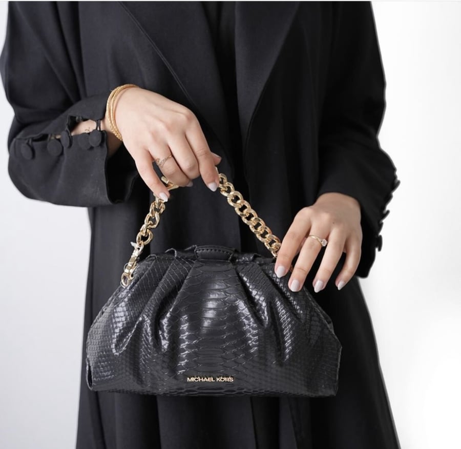 شنطة michael kors