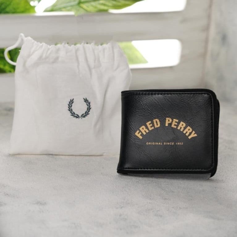 محفظة Fred Perry