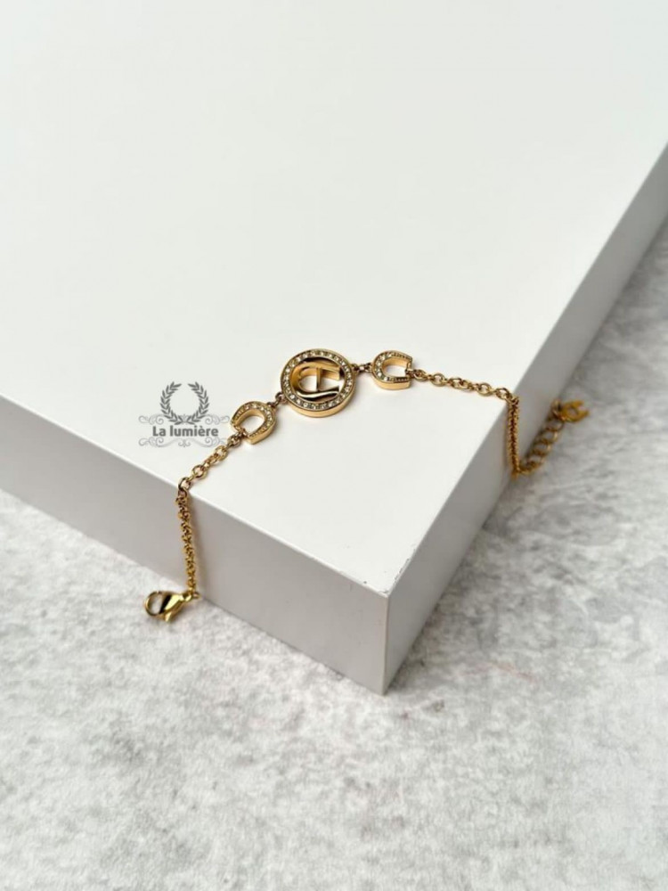 اسوارة aigner
