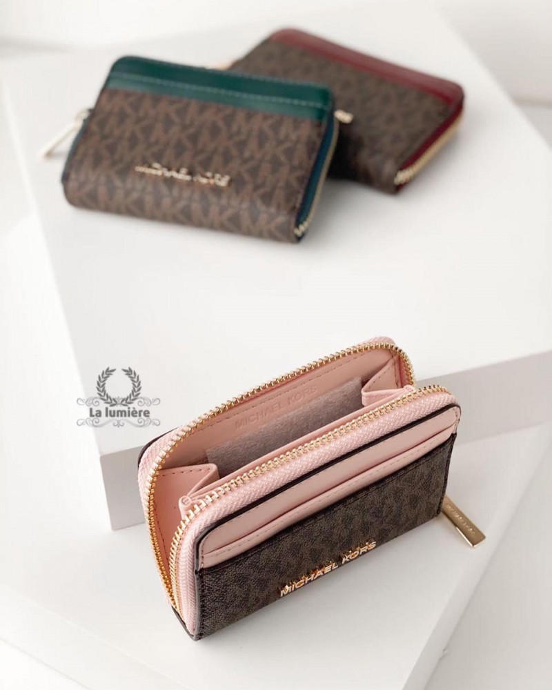 محفظة michael kors