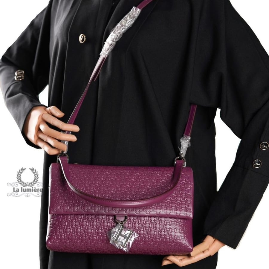 شنطة ch