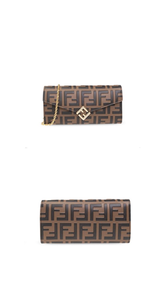شنطة fendi