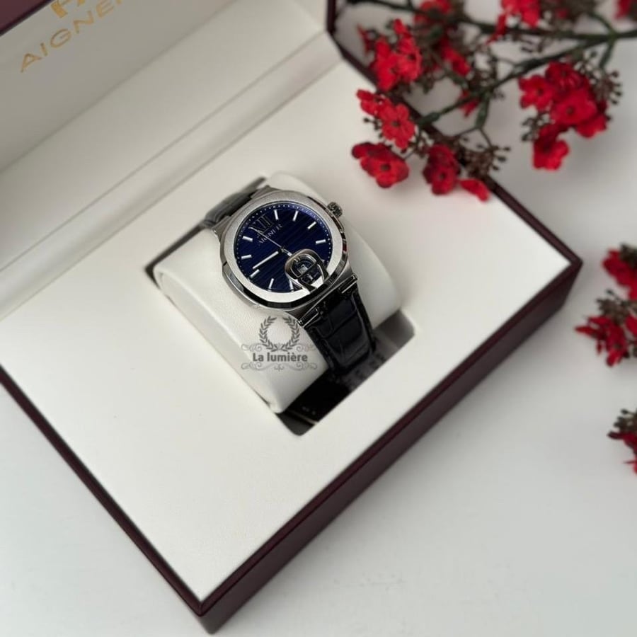 ساعة aigner