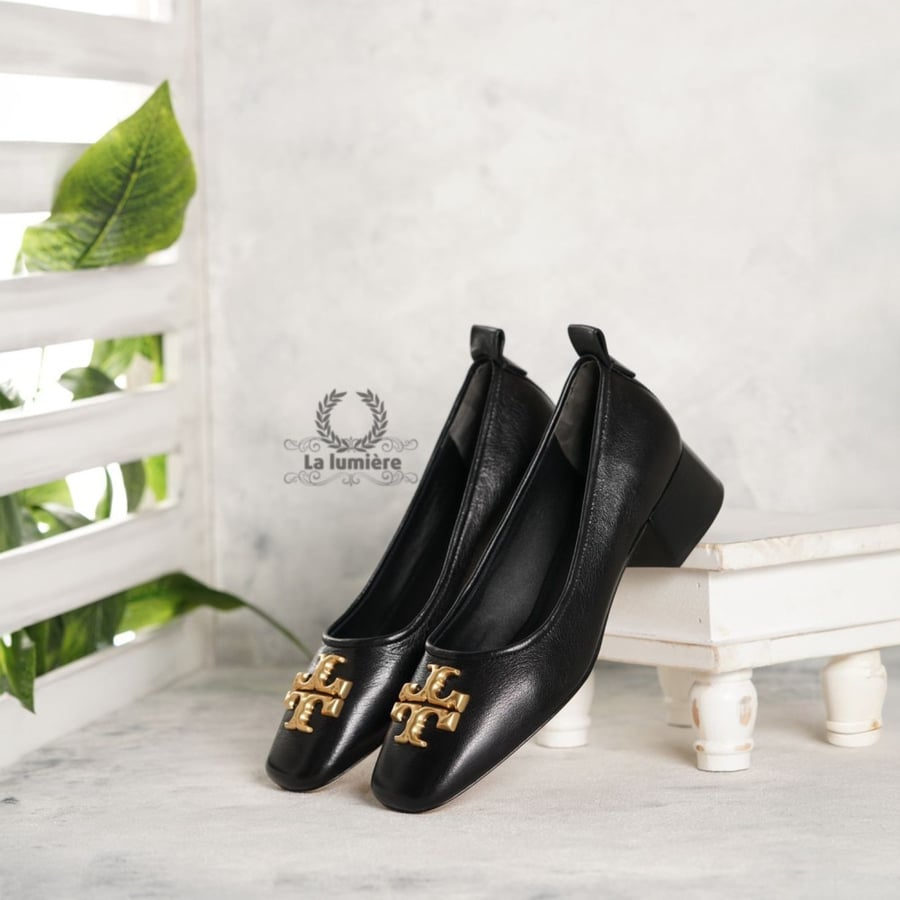 حذاء tory burch