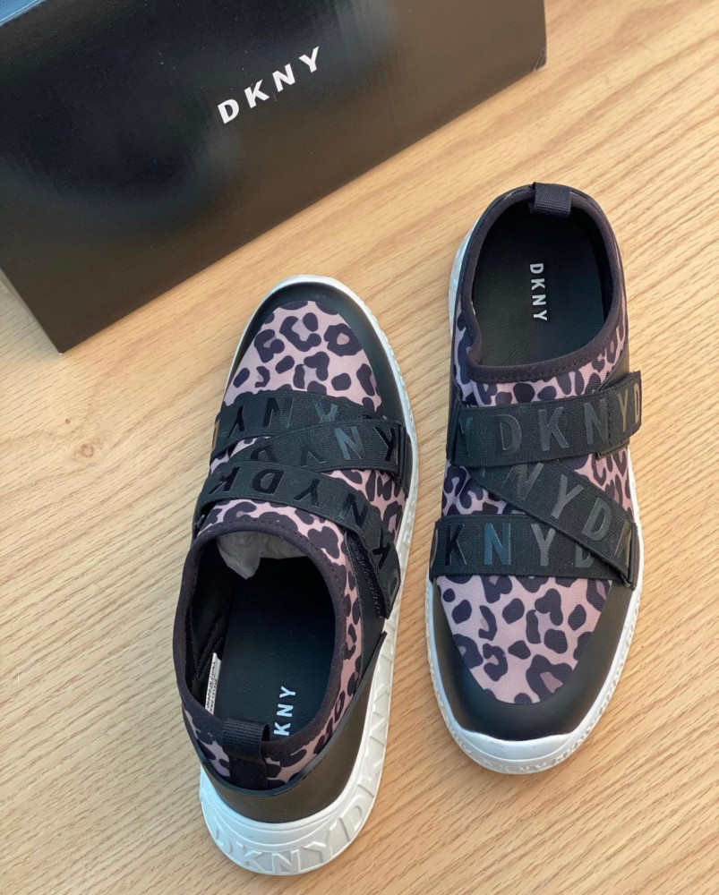 حذاء dkny