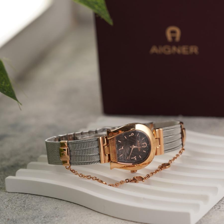ساعة aigner