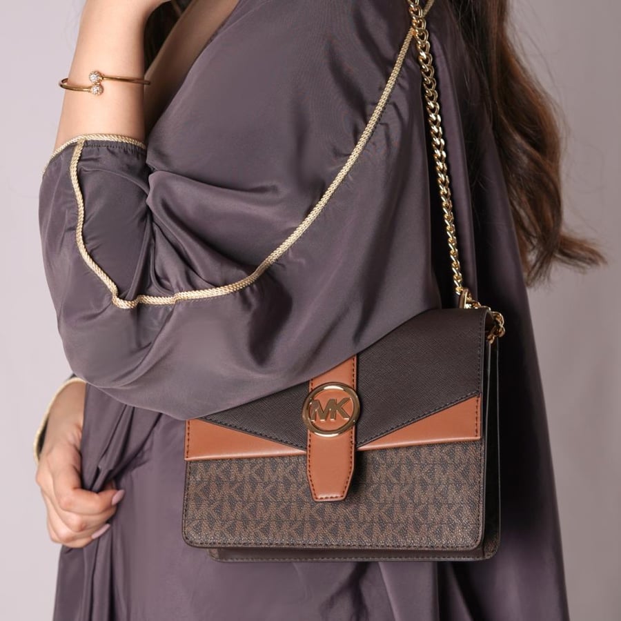 شنطة michael kors