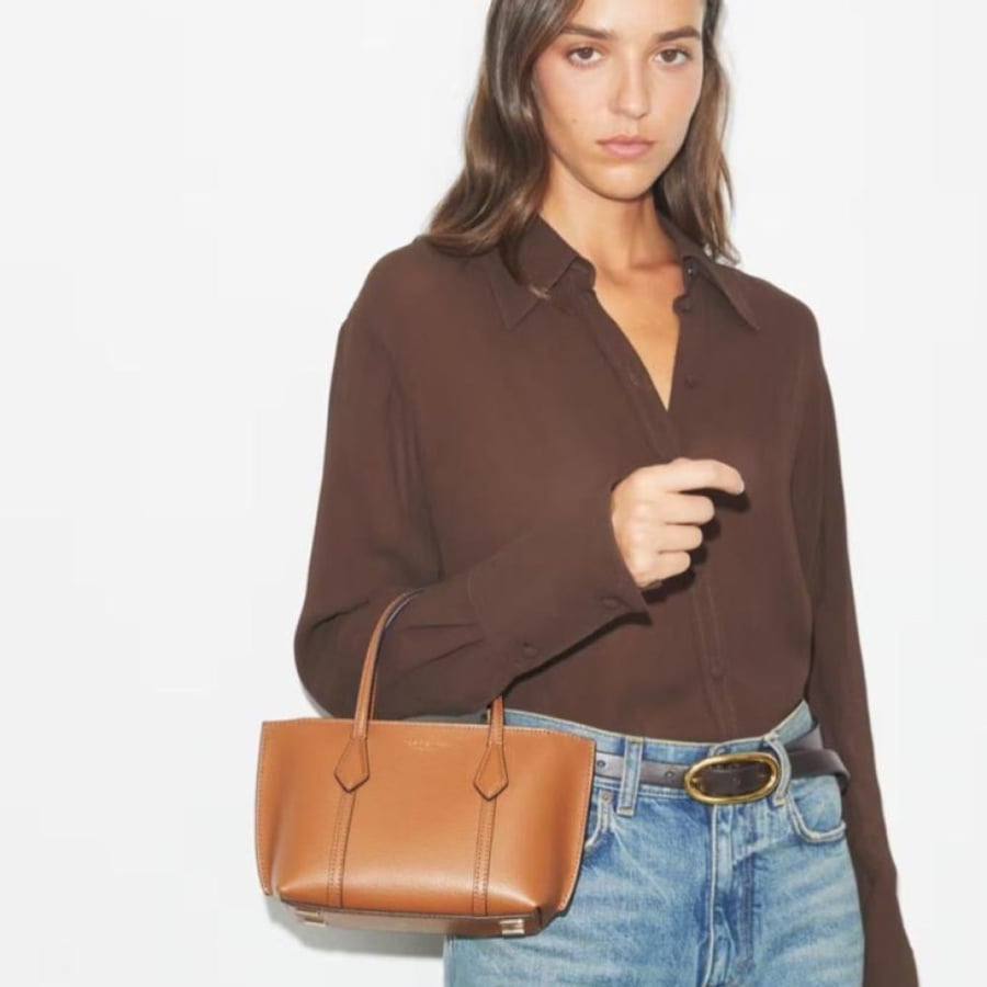 شنطة tory burch