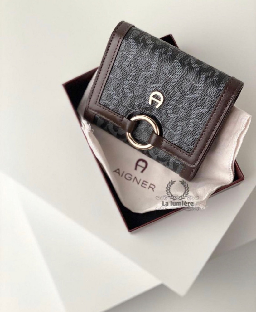 محفظة Aigner