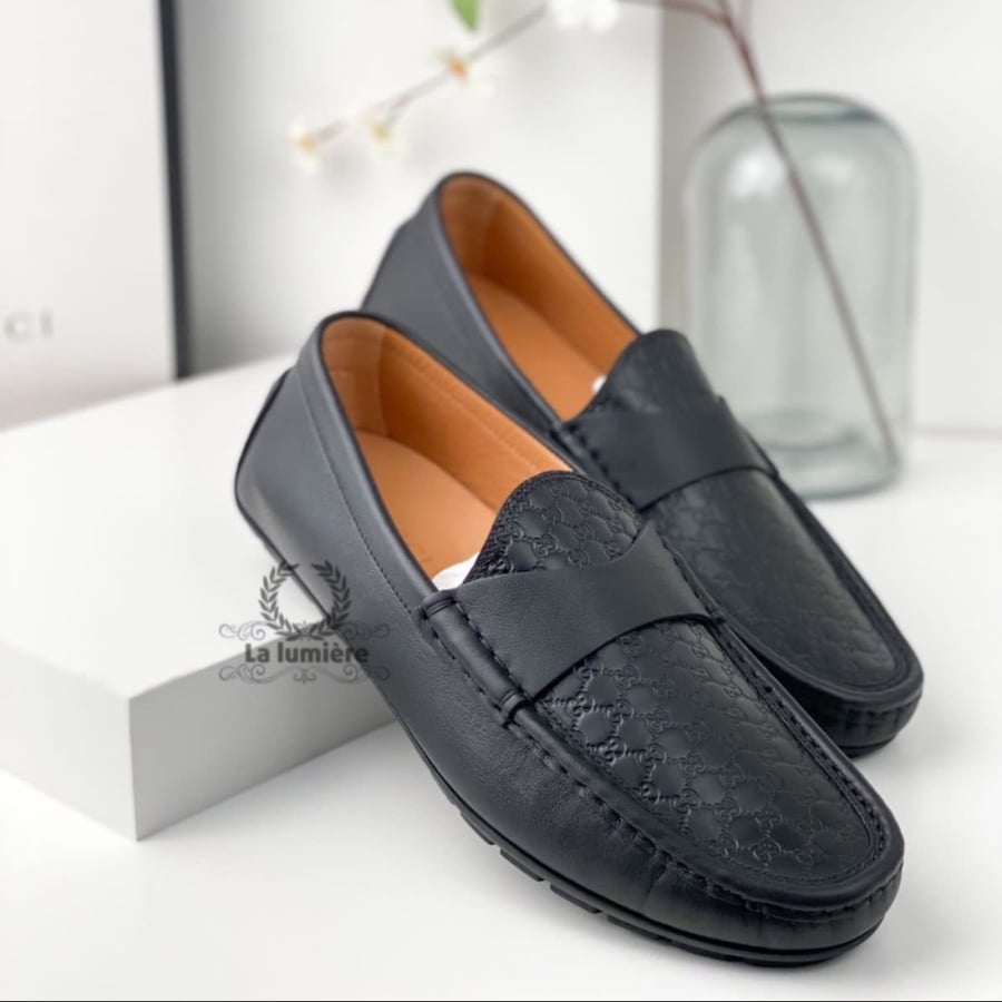 حذاء gucci