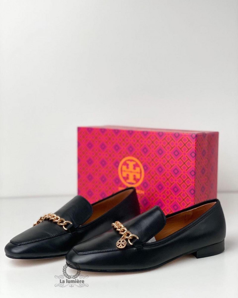 حذاء tory burch