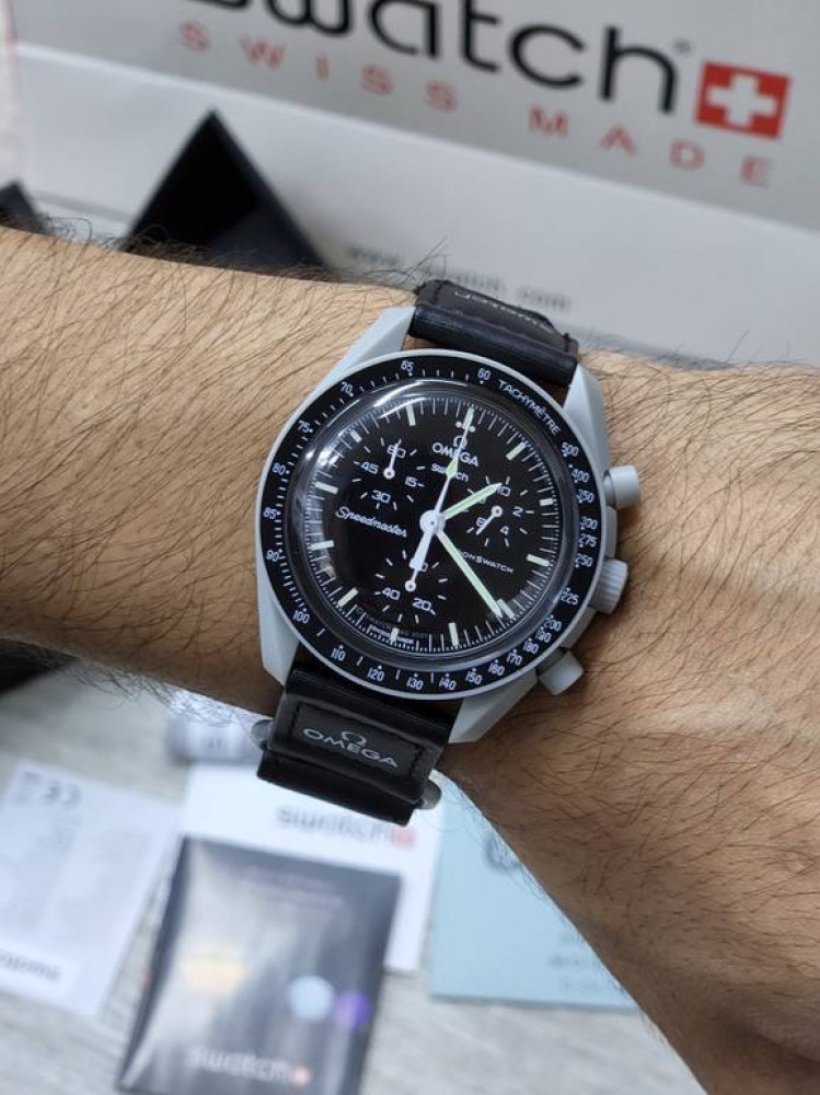 ساعة omega & swatch