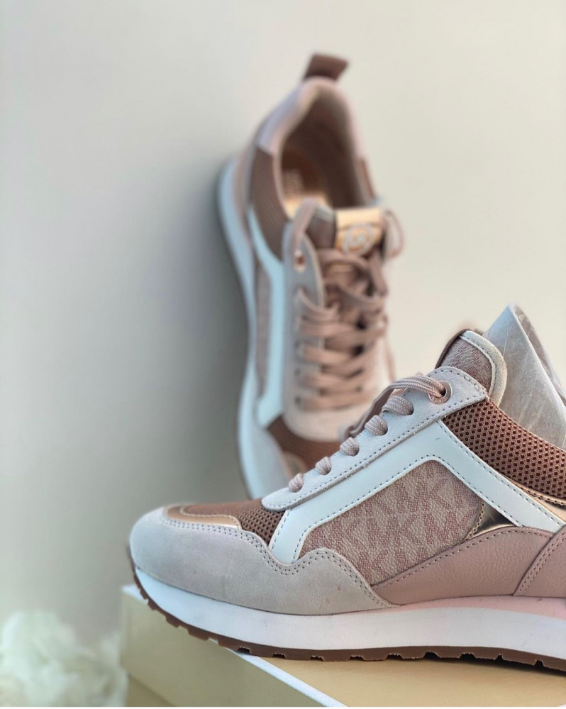 حذاء michael kors
