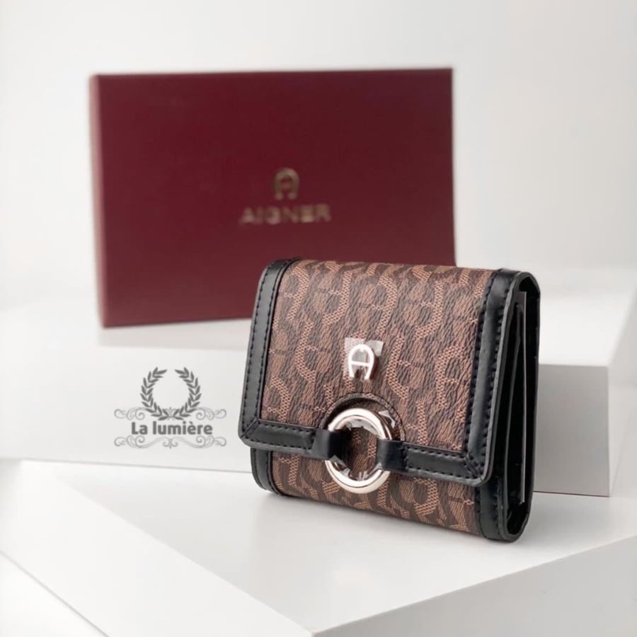 محفظة Aigner