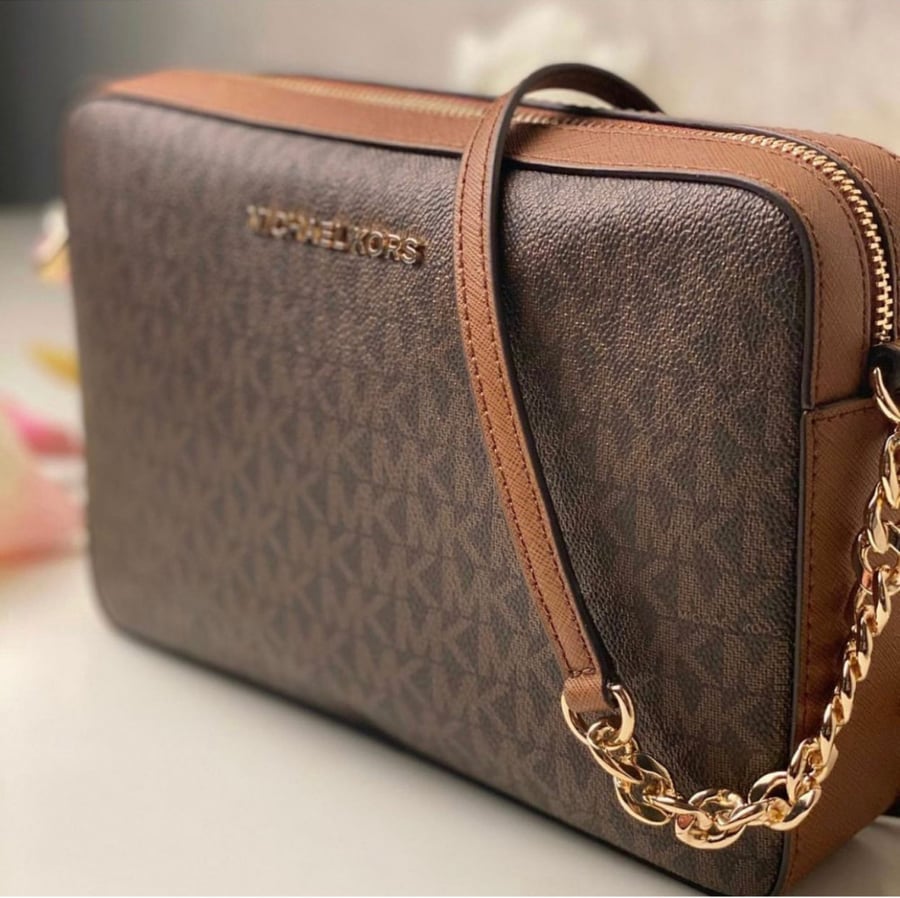 شنطة michael kors