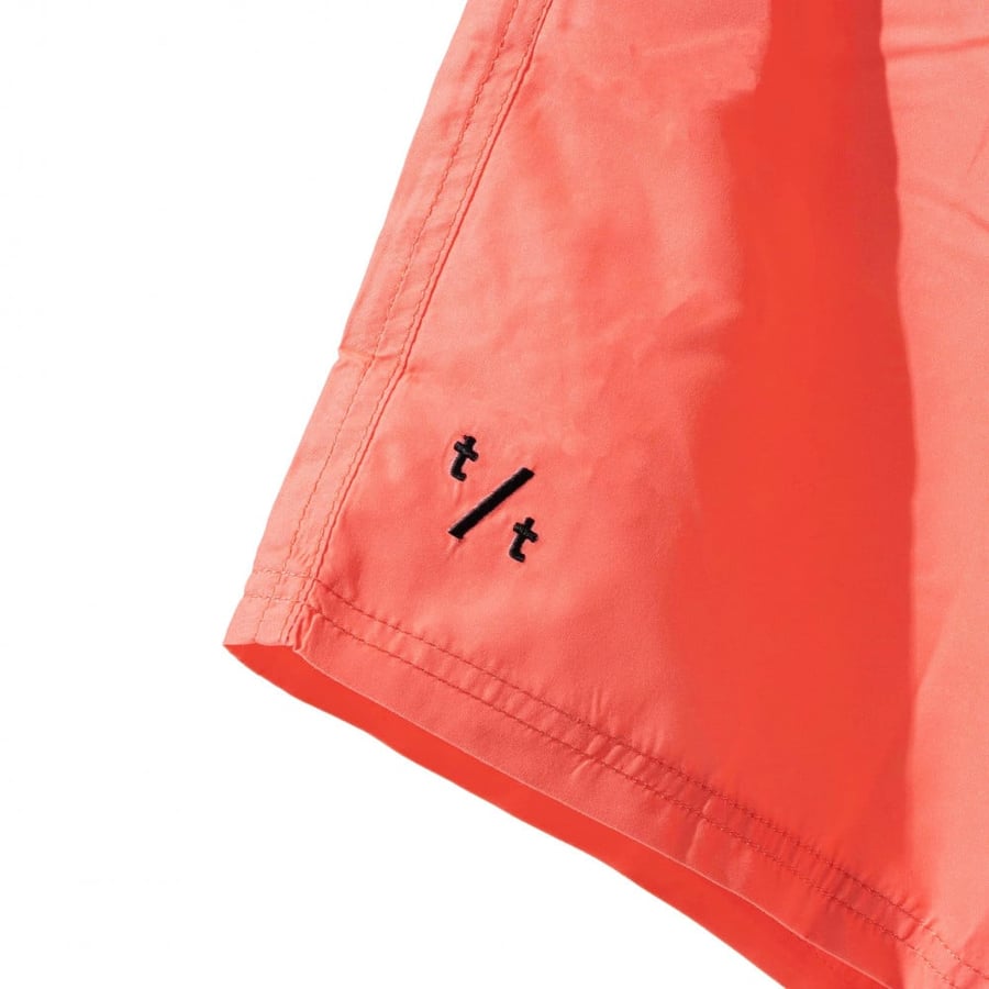 شورت برتقالي (Orange Short)