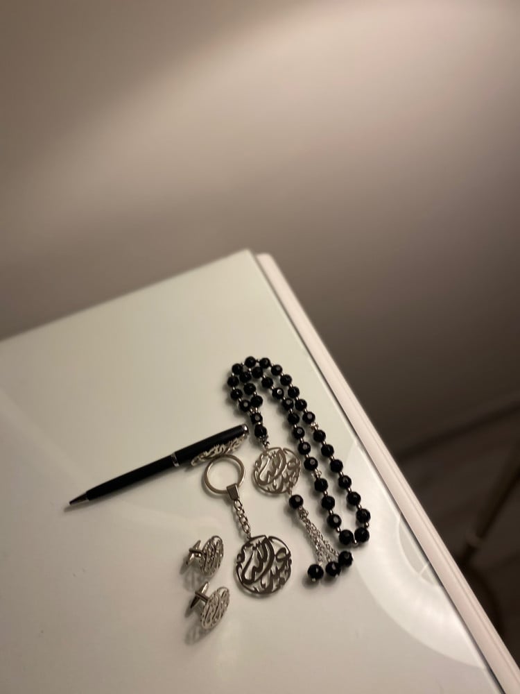 طقم رجالي