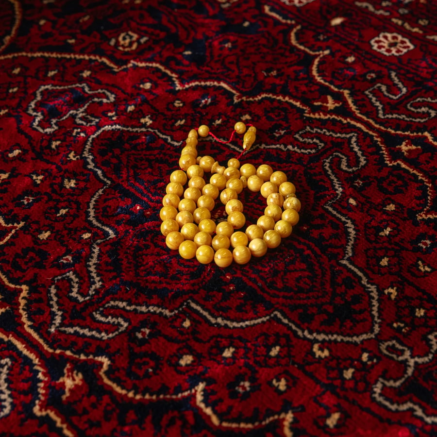 مسبحة فاتوران معرق بخيط أحمر 45 خرزة (F604)