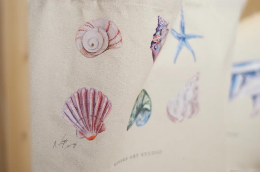 Tote bag