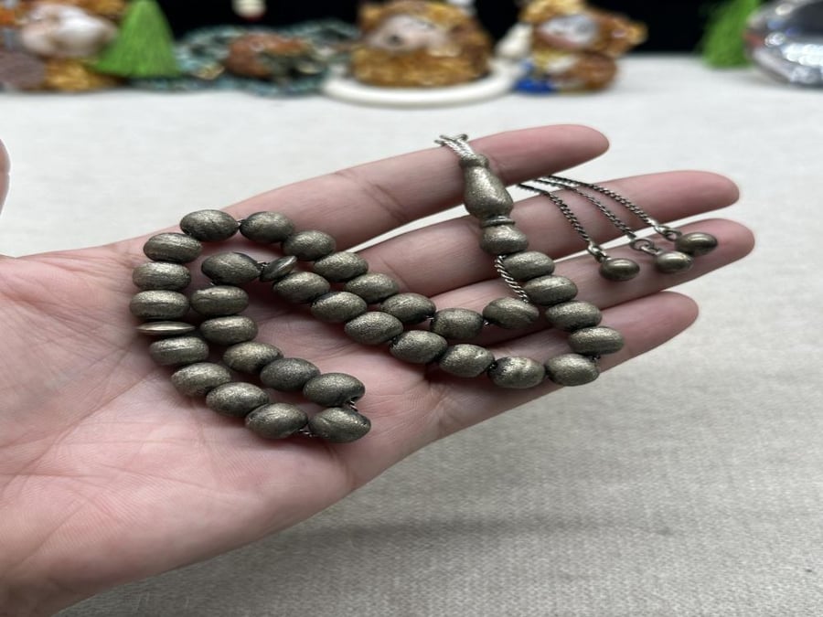 مسباح فضه قديم انتيك متأكسد ٩ مل ٣٣ خرزه ٣٥ جرام