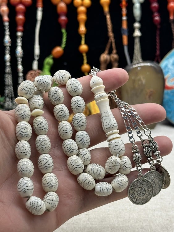 عاج ناب الفيل مطعم فضه ٦٤ جرام ١٠ مل