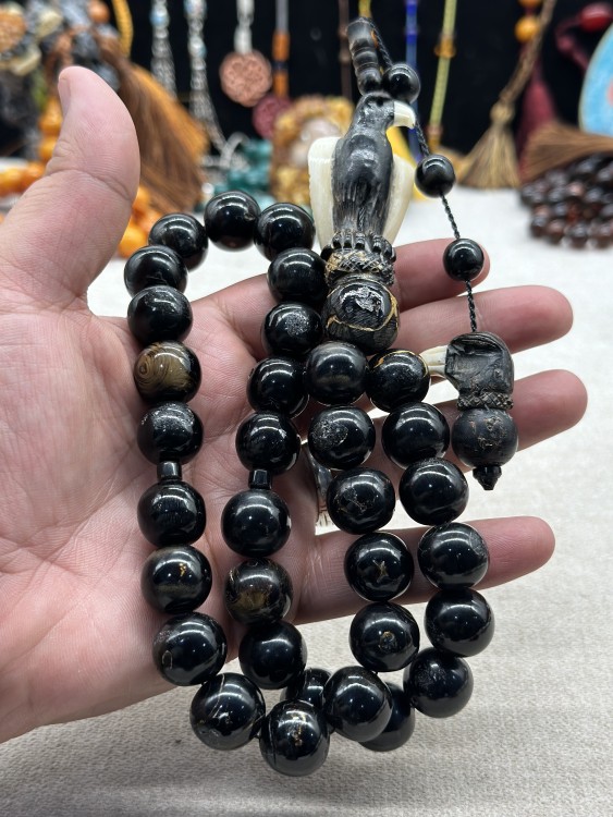 نوادر اليسر منقوش المأذنه نسر بجناح عاج فخامه من النوادر 15 مل