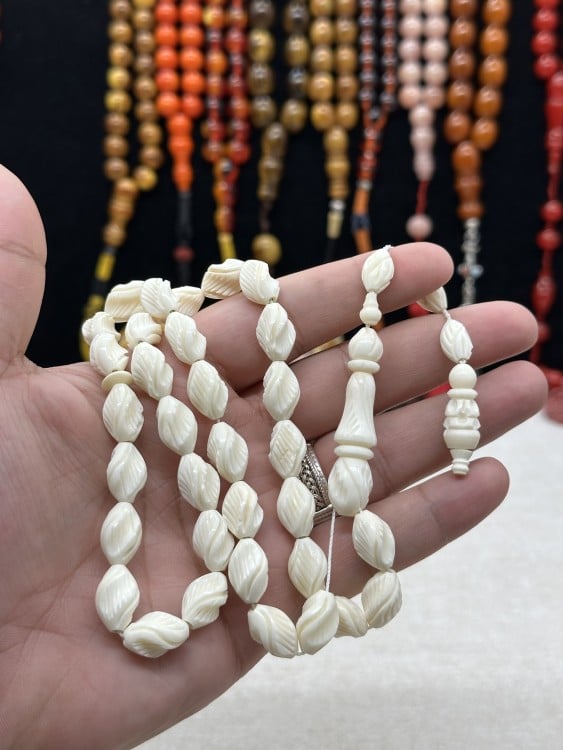 عظم جمل منقوش يدوي بالكامل  11 مل