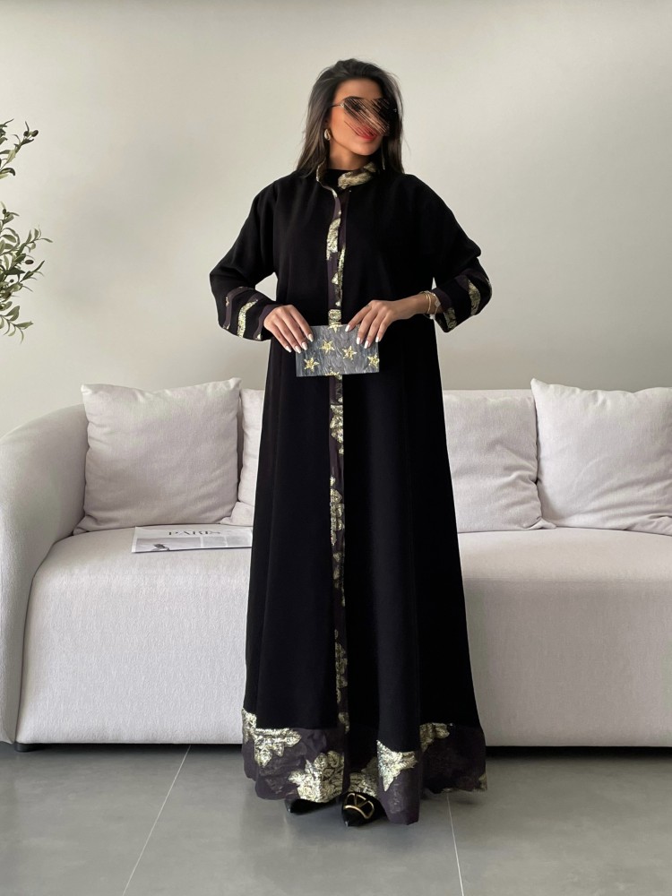 عباية من الكريب والشيفون