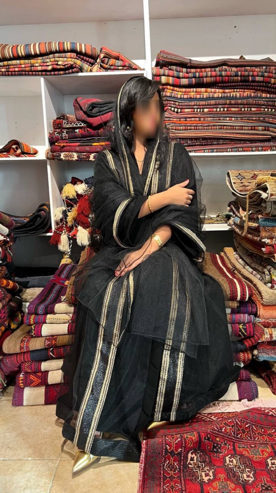 عباية يوم التأسيس من التل مزينة بكلفة مطرزة