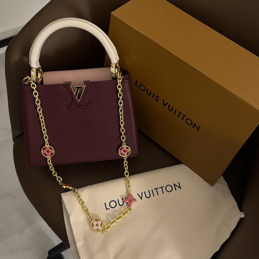كابوسين عنابي LV
