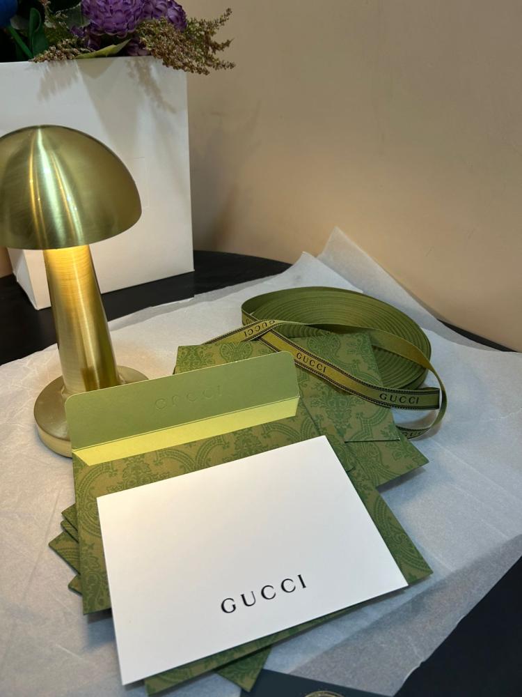 Card gift  قوتشي