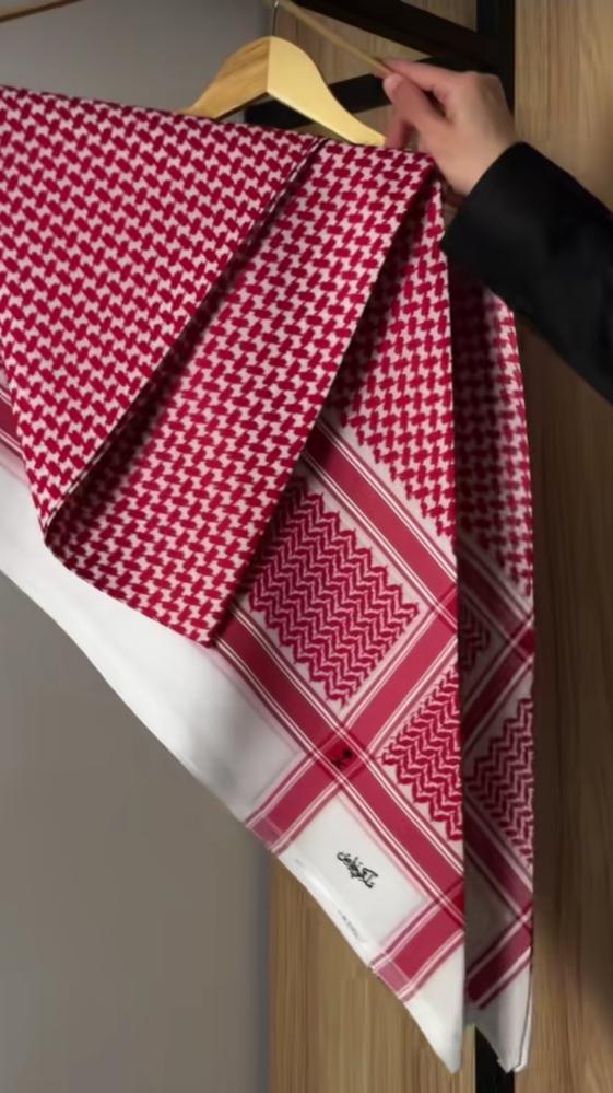 عرض ملكي شماغين ملكي خاص غامق الإصدار الجديد 2026