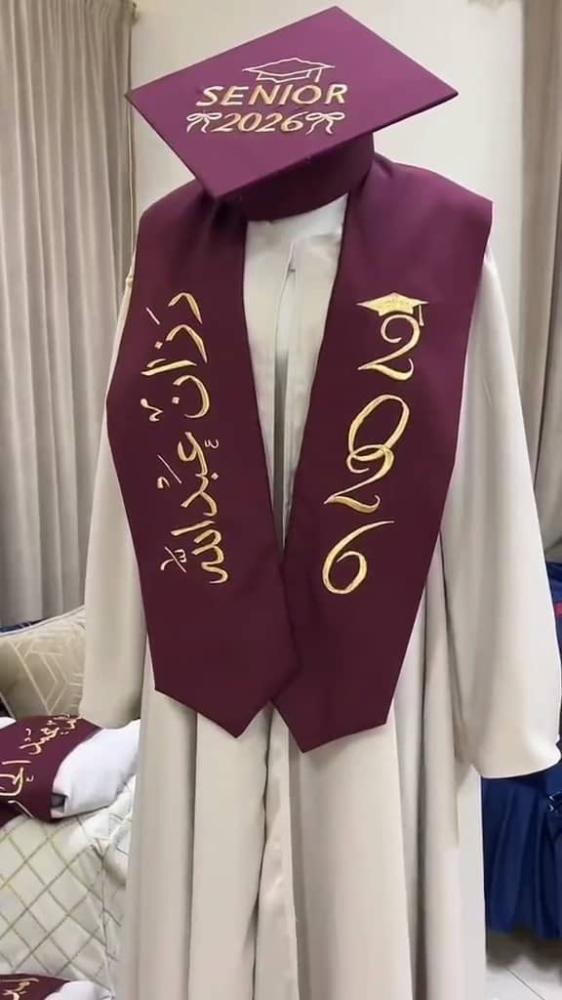عبايات تخرج 2026