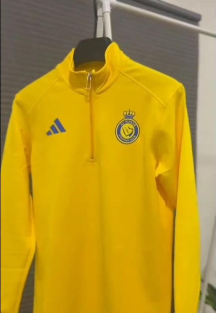 سويتر النصر