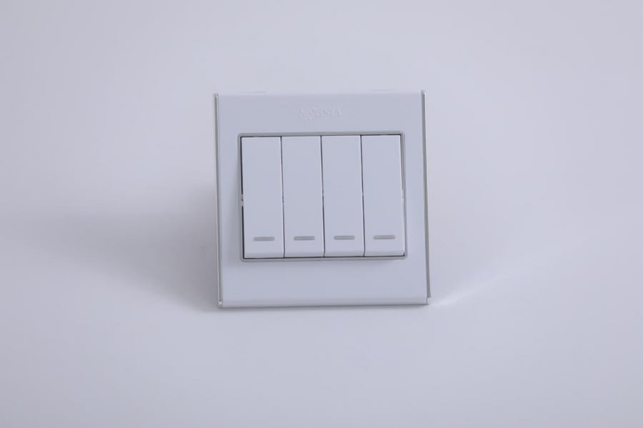 Square prism, available in two colors, 25-year warranty