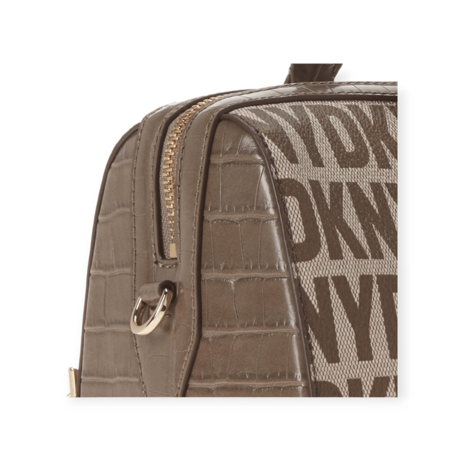 شنطة نسائية مثالية للسيدات الراقية
